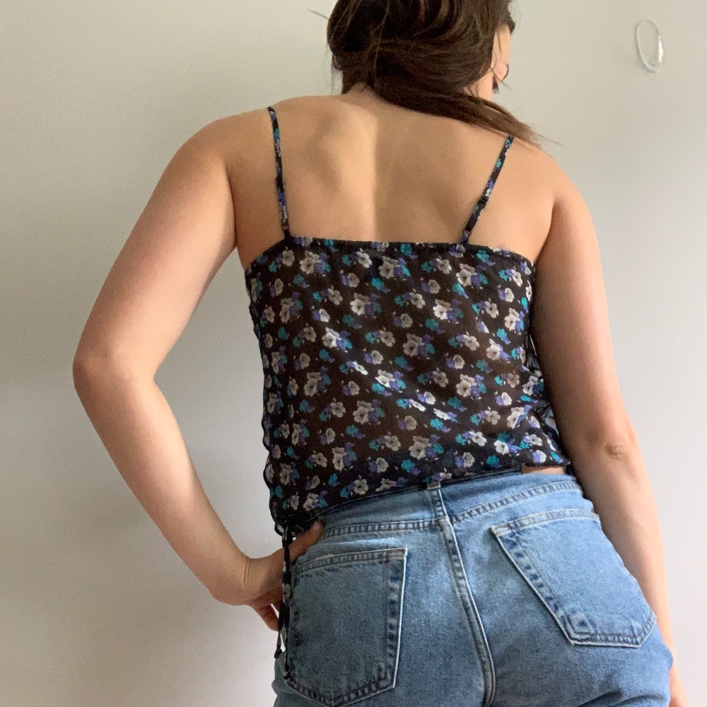 BLUES FLORAL PRINT RUFFLE TANK BLOUSE - Picture 3 of 6